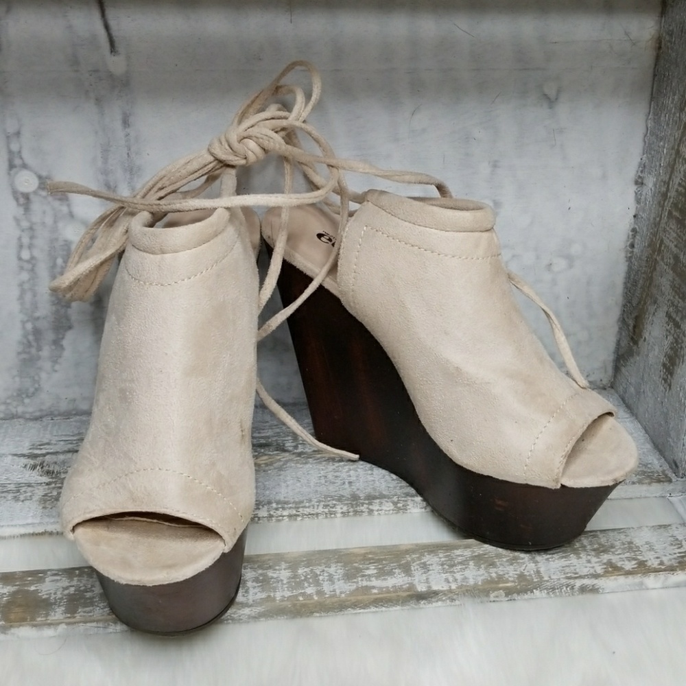Rue21 etc! Cream Suede Wedge